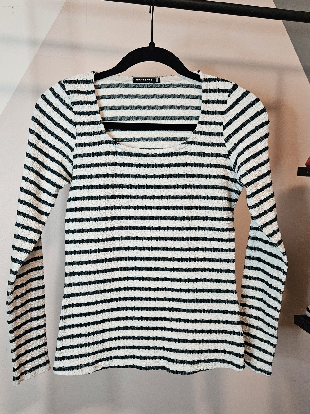 Staccato Long Sleeve Striped Scoop Neck Top Size Medium
